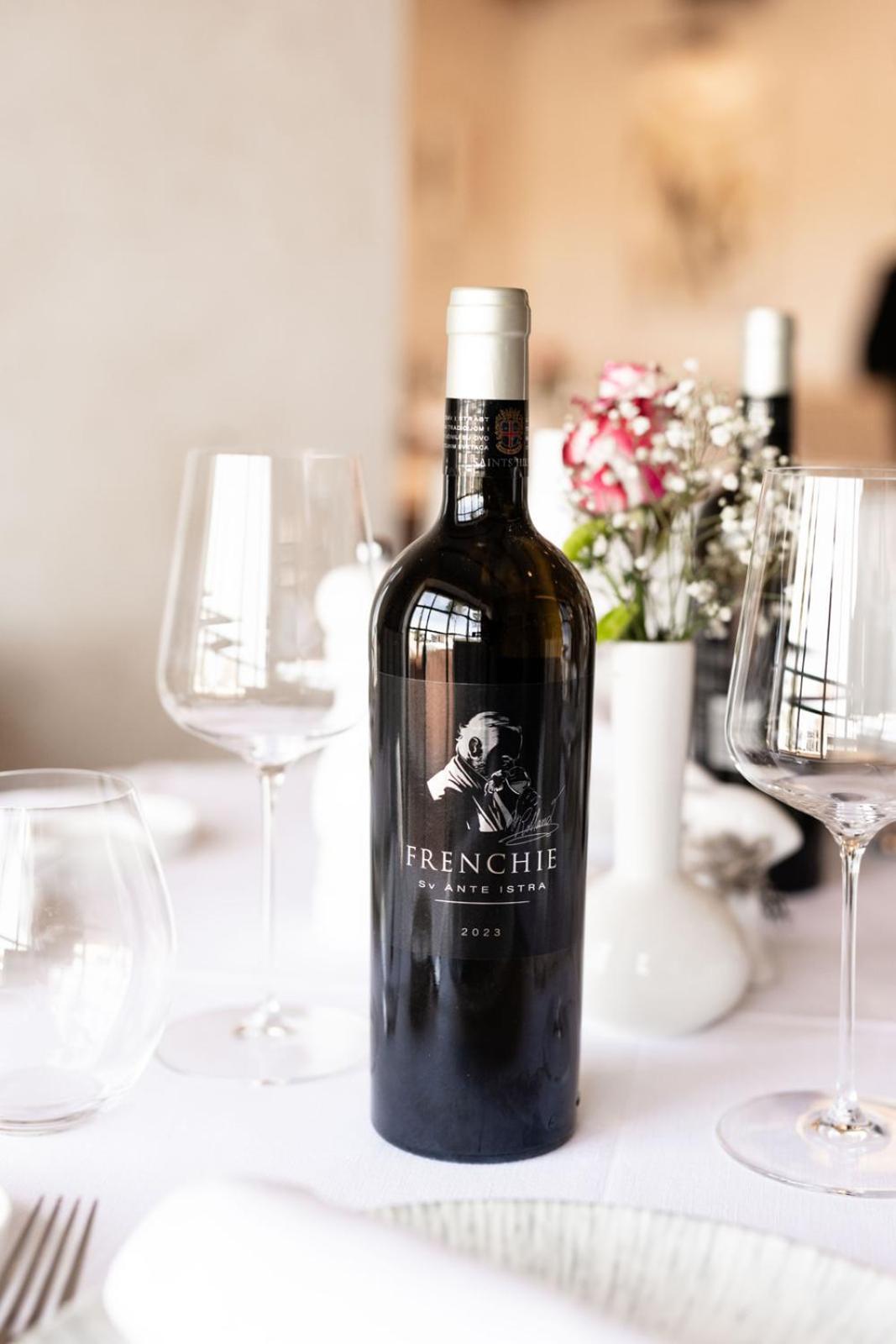 Saints Hills Cantina Višnjan Eksteriør bilde